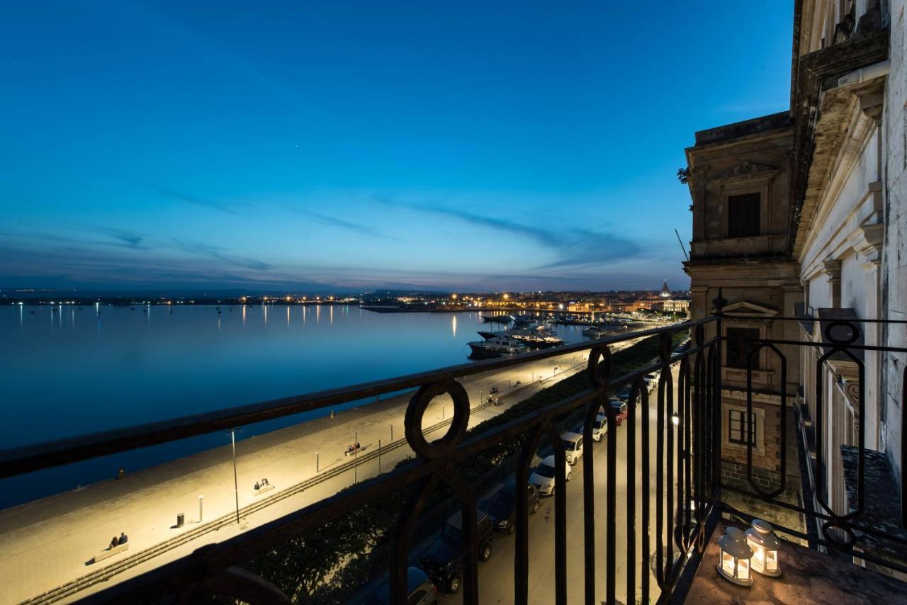 Duomo Seaside Deluxe Apartment By Ortigia Apartments Syracuse Ngoại thất bức ảnh