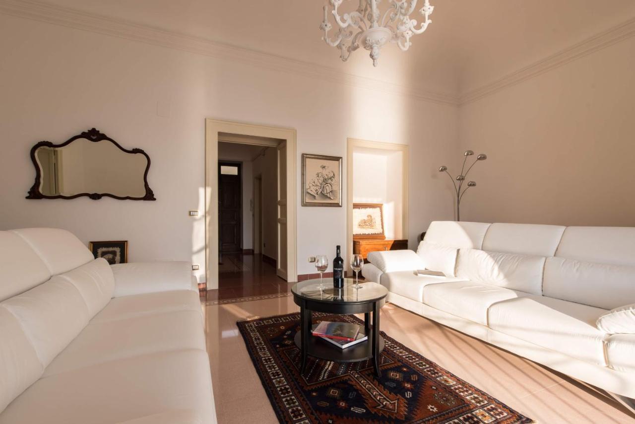 Duomo Seaside Deluxe Apartment By Ortigia Apartments Syracuse Ngoại thất bức ảnh